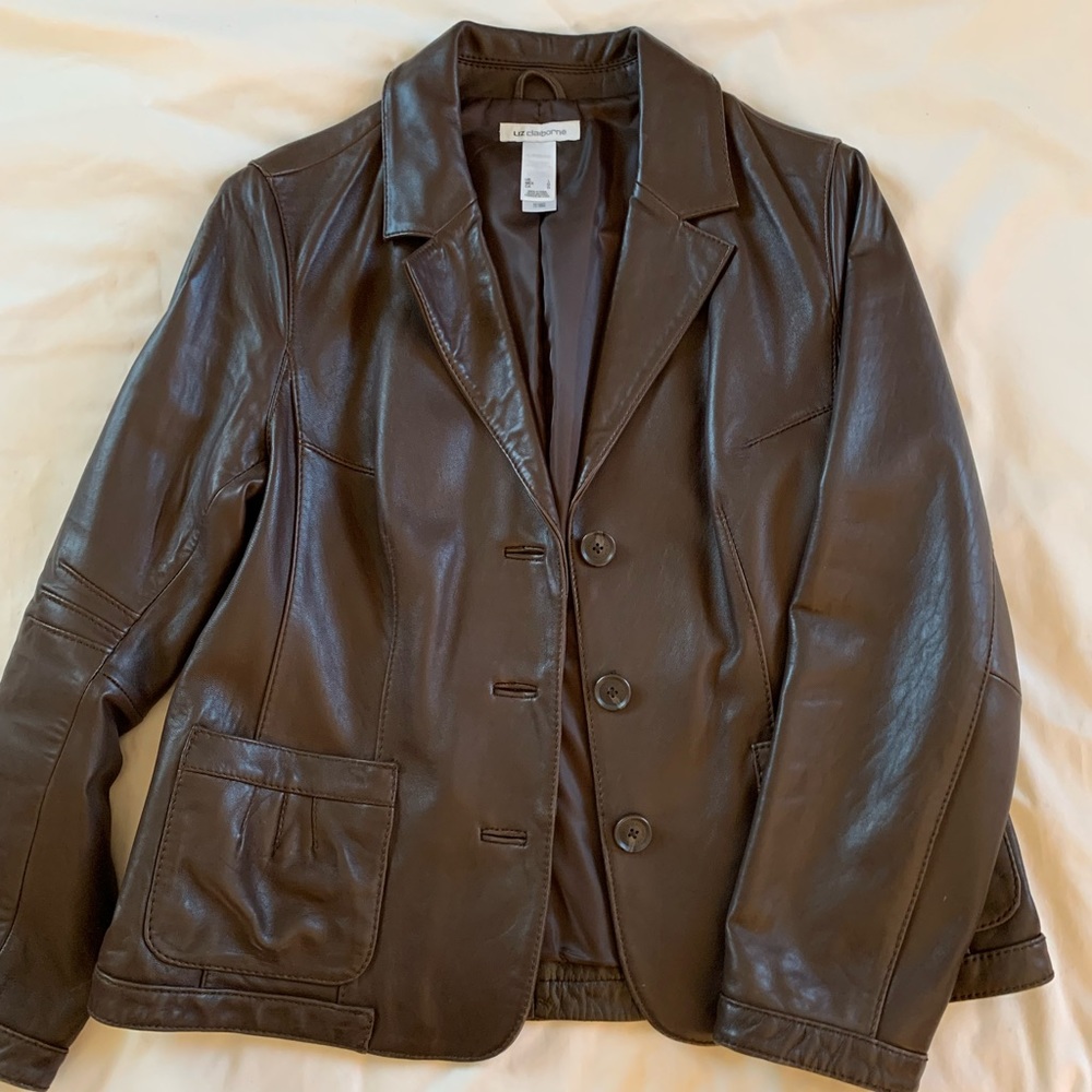 Ladies leather jacket, Liz Claiborne, size Large.   Worn 10 times